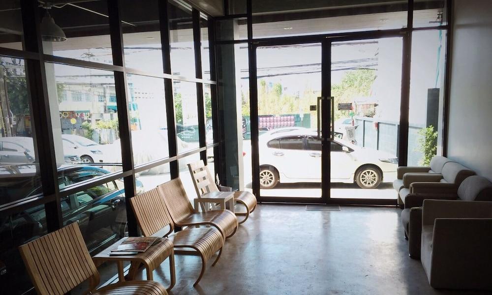 Rinrada Loft Resident Hotell Chiang Mai Eksteriør bilde