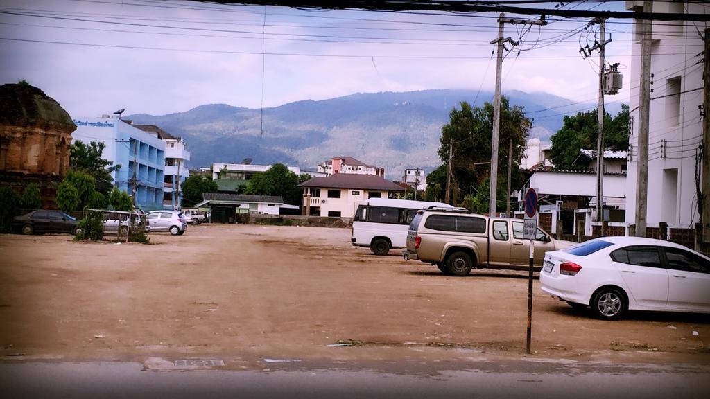 Rinrada Loft Resident Hotell Chiang Mai Eksteriør bilde