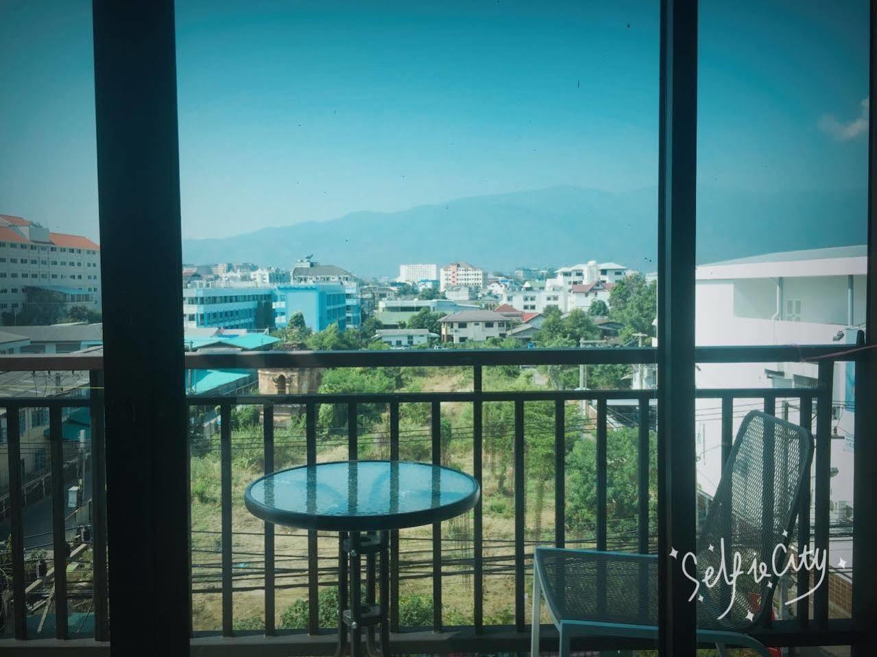 Rinrada Loft Resident Hotell Chiang Mai Eksteriør bilde